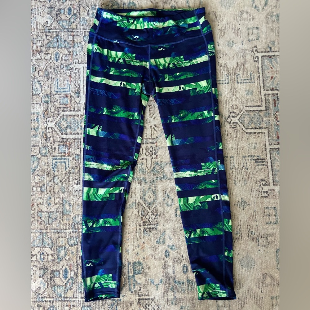 Athleta navy and green striped ankle length leggings, Women’s M